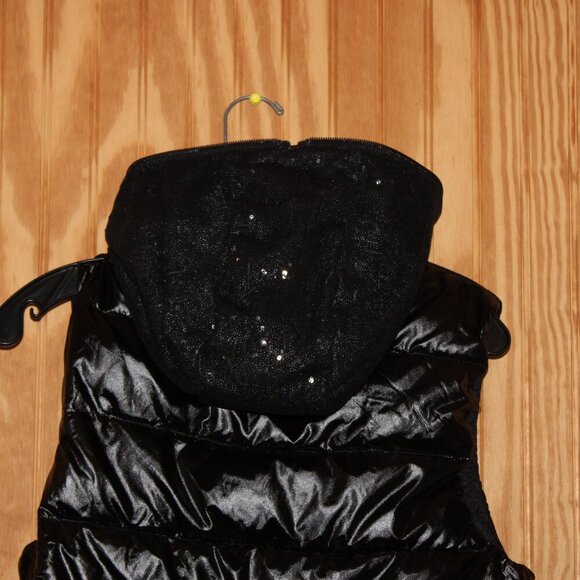 NWT Joe Fresh Black Sequin Puffer Vest with Hood - Size S - Picture 7 of 7